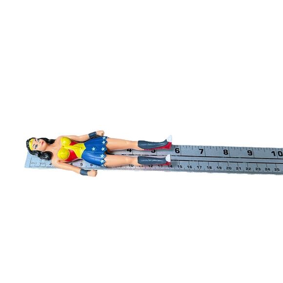 NJ Croce DC Comics Wonder Woman Action Figure 5.5" Loose Bendable Poseable - Picture 5 of 5